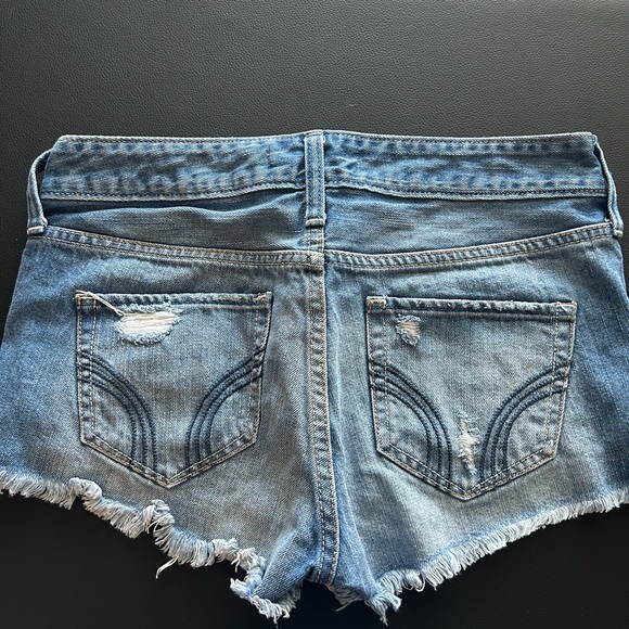 Hollister Denim Shorts Size 2/W24 - Picture 3 of 4